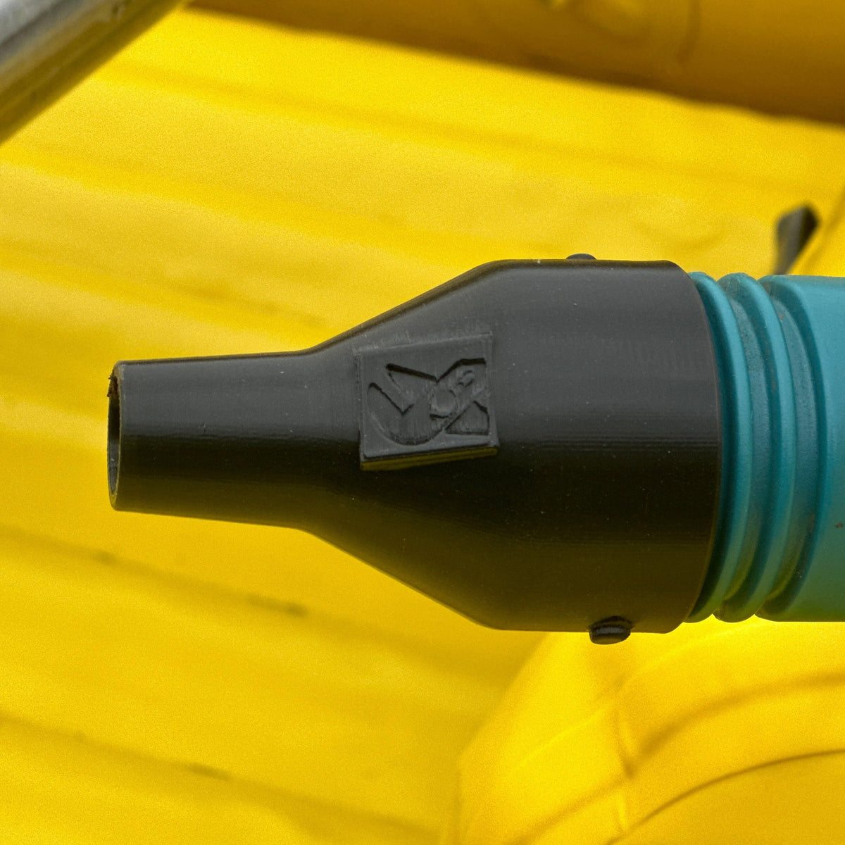 Adaptateur de souffleur Makita pour valves Leafield C7 et D7
