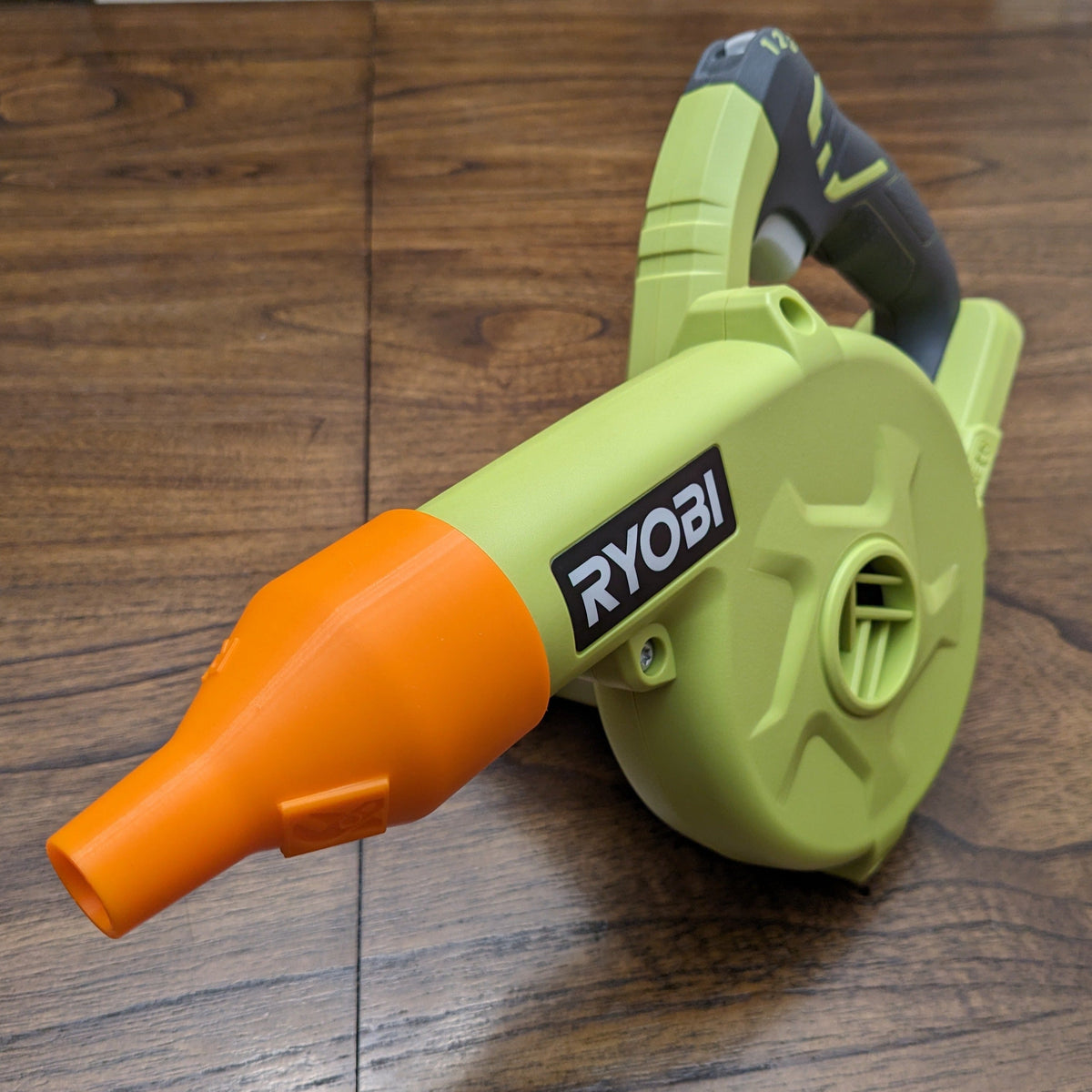 Adaptateur de souffleur Ryobi pour valves Leafield C7 et D7
