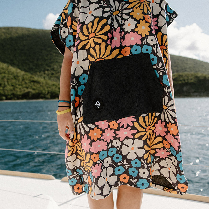 Changing Poncho: Hula Multi