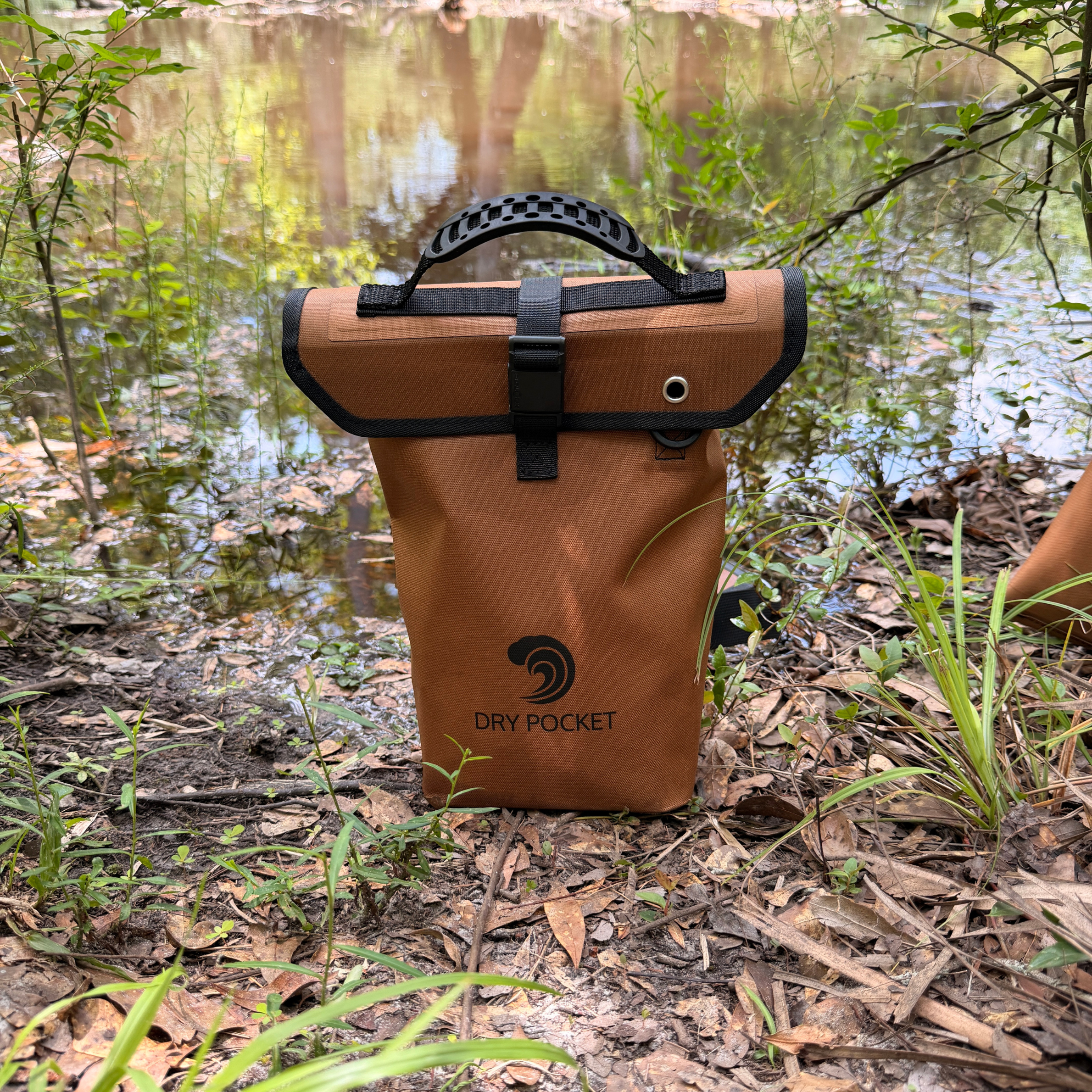 [PRE-ORDER] Waterproof Floating Shell Bag / Boating Bag [Arriving August]