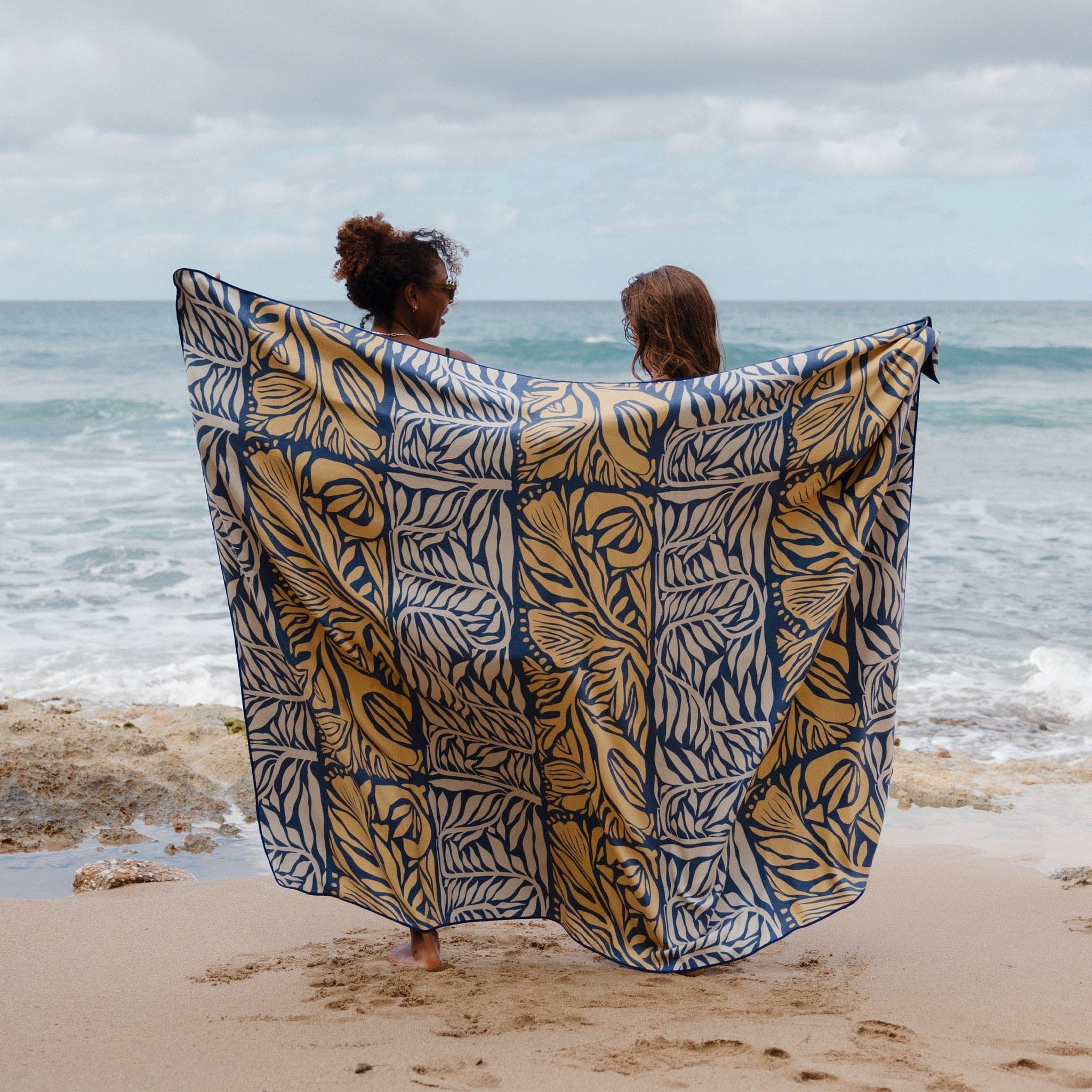 Blanket Towel: Paradise Golden Dusk